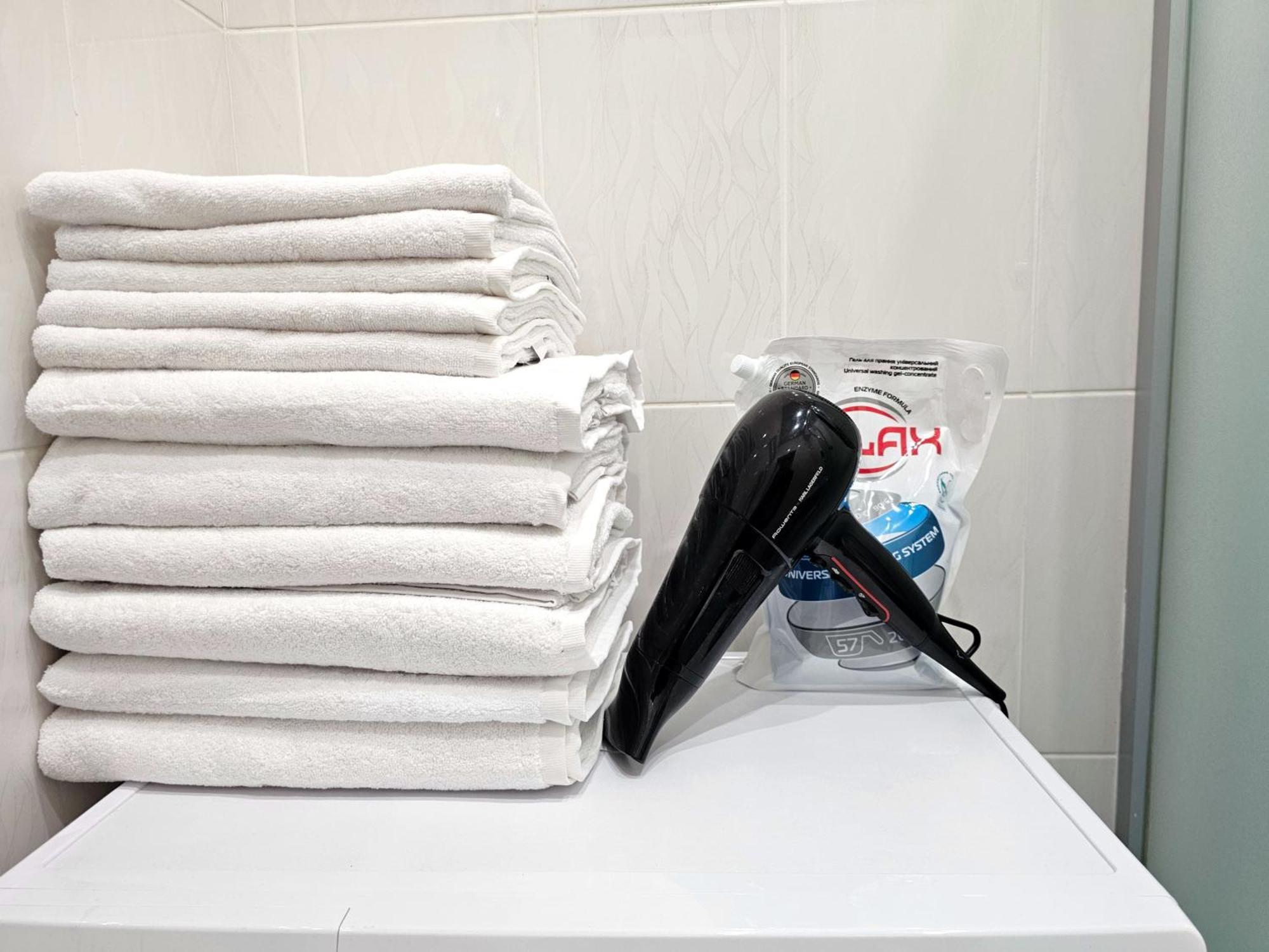 Alex Apartments: 2-room Flat With Private Parking Near Tsum *